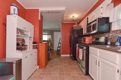 468 Montaup St, Fall River, MA 02724 photo 10