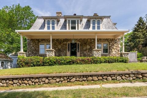 22 Taber St, Fairhaven, MA 02719 photo 2
