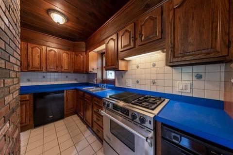 22 Taber St, Fairhaven, MA 02719 photo 11