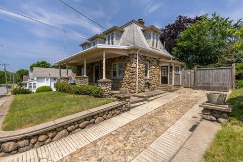 22 Taber St, Fairhaven, MA 02719 photo 3
