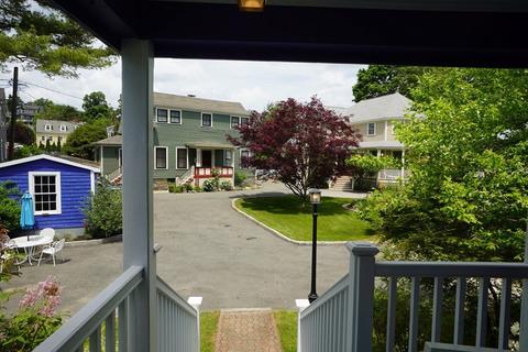 7 Stacey Ct, Marblehead, MA 01945 photo 2