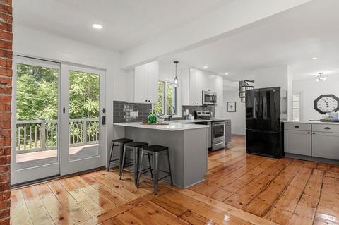 77 Forest St, Middleton, MA 01949 photo 6