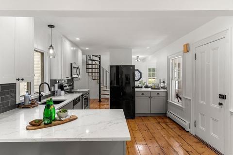 77 Forest St, Middleton, MA 01949 photo 7