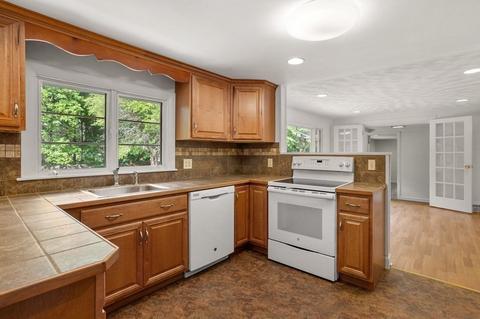 213 Centre St, Danvers, MA 01923 photo 34