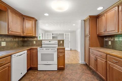213 Centre St, Danvers, MA 01923 photo 33