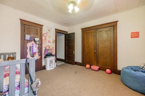 8 Maple St, Chicopee, MA 01020 photo 24