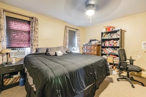 8 Maple St, Chicopee, MA 01020 photo 9