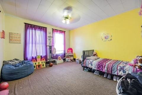 8 Maple St, Chicopee, MA 01020 photo 25