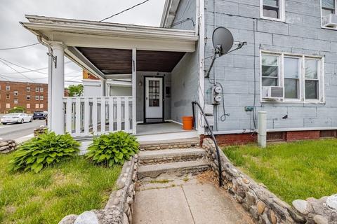 8 Maple St, Chicopee, MA 01020 photo 2