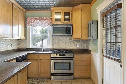 39 Forsberg St, Worcester, MA 01607 photo 10