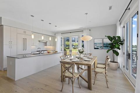 10 Shipyard Dr #206, Hingham, MA 02043 photo 1