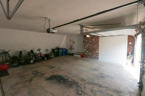 37 Mohawk St, Danvers, MA 01923 photo 36