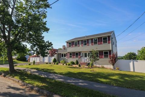 37 Mohawk St, Danvers, MA 01923 photo 1