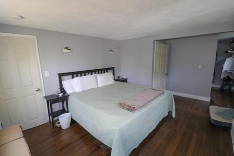 37 Mohawk St, Danvers, MA 01923 photo 16