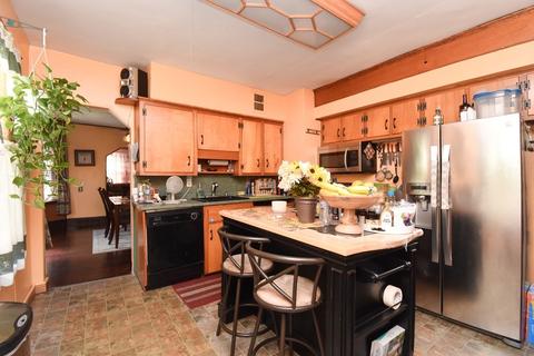 28 Biltmore St, Springfield, MA 01108 photo 24