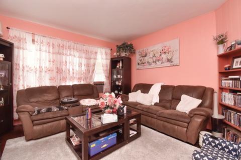 28 Biltmore St, Springfield, MA 01108 photo 12
