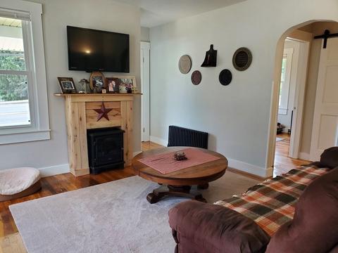 125 W Main St, Ware, MA 01082 photo 17