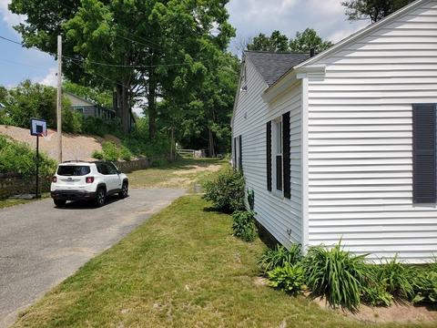 125 W Main St, Ware, MA 01082 photo 2