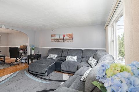 25 Fremont Ave, Everett, MA 02149 photo 4