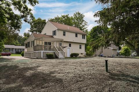 8 Erwin Rd, North Reading, MA 01864 photo 4