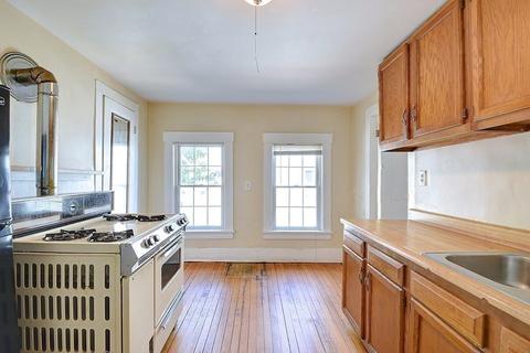35 Cambridge St, Worcester, MA 01603 photo 25