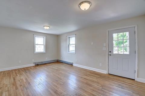 35 Cambridge St, Worcester, MA 01603 photo 6