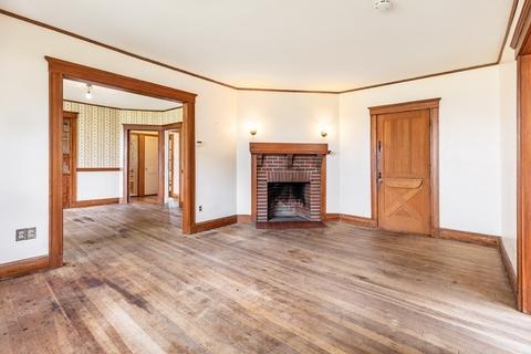131 Riverside Dr, Dedham, MA 02026 photo 4