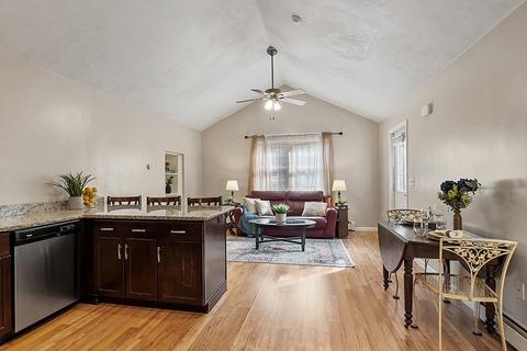 39 S Main St, Ashburnham, MA 01430 photo 8