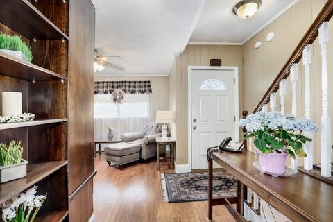 49 May St, Everett, MA 02149 photo 4