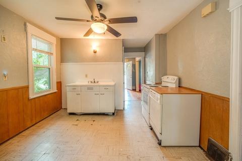 32 Bentley St, Springfield, MA 01108 photo 14