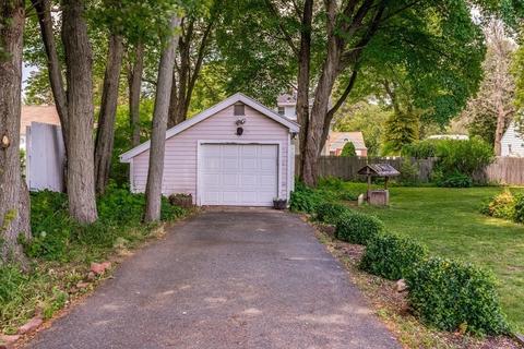 32 Bentley St, Springfield, MA 01108 photo 8