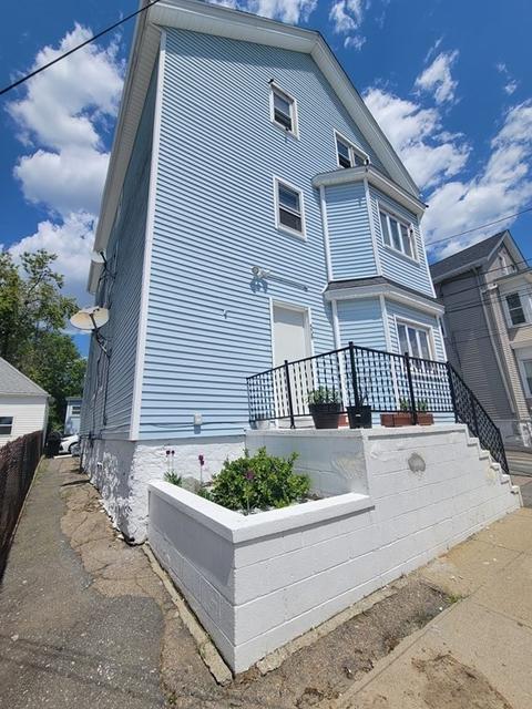 508 Palmer St, Fall River, MA 02721 photo 3