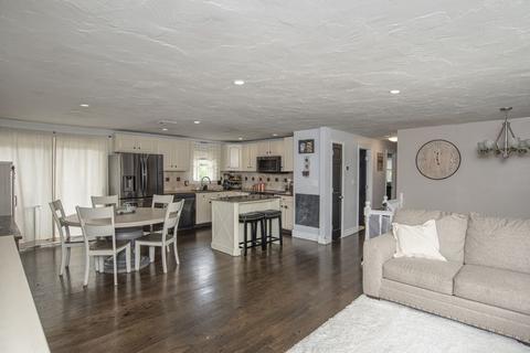 90 Nicholas Rd, Raynham, MA 02767 photo 18
