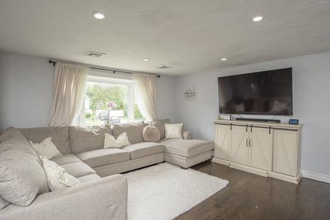 90 Nicholas Rd, Raynham, MA 02767 photo 17