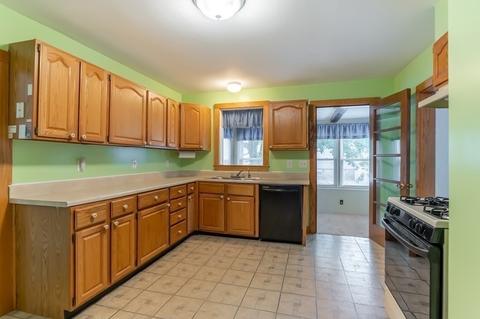 45 Wetherbee Ave, Lowell, MA 01852 photo 4