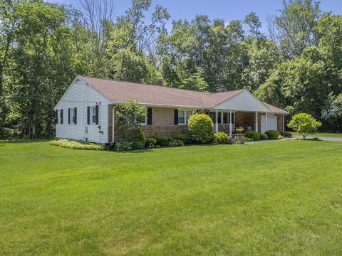 2 Wayne St, Raynham, MA 02767 photo 1
