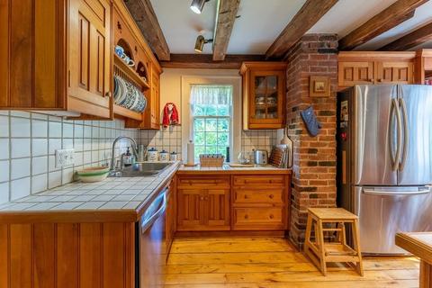 17 Laurel Rd, West Springfield, MA 01089 photo 7
