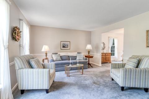 39 Venture Dr, Springfield, MA 01119 photo 6