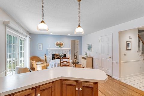 39 Venture Dr, Springfield, MA 01119 photo 17