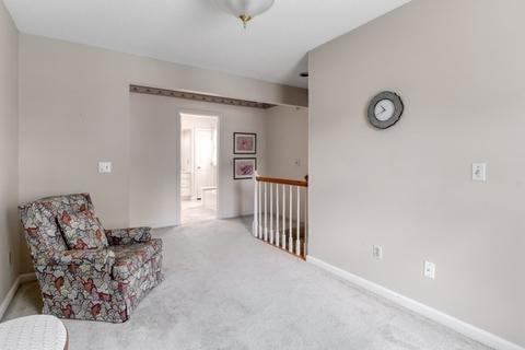 39 Venture Dr, Springfield, MA 01119 photo 25