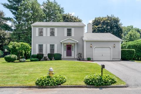 39 Venture Dr, Springfield, MA 01119 photo 1
