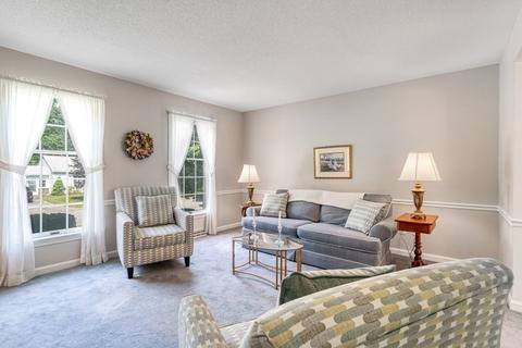 39 Venture Dr, Springfield, MA 01119 photo 7
