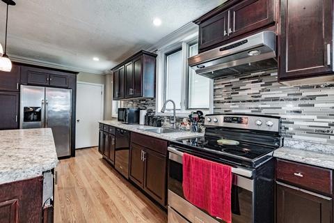 53 Parkside St, Springfield, MA 01104 photo 7