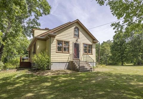 20 Plain St, Norton, MA 02766 photo 2