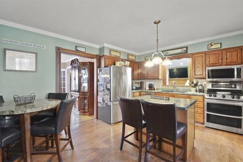44 Abbott St, Gardner, MA 01440 photo 11