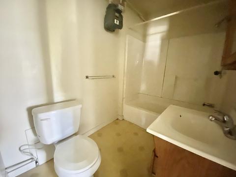 1370 Worcester St, Springfield, MA 01151 photo 8