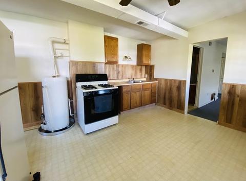 1370 Worcester St, Springfield, MA 01151 photo 5