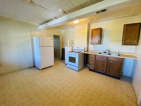 1370 Worcester St, Springfield, MA 01151 photo 17
