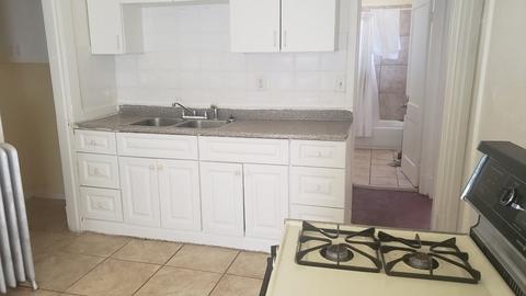 130 Suffolk St, Springfield, MA 01109 photo 8