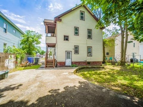60 Home St, Springfield, MA 01104 photo 3